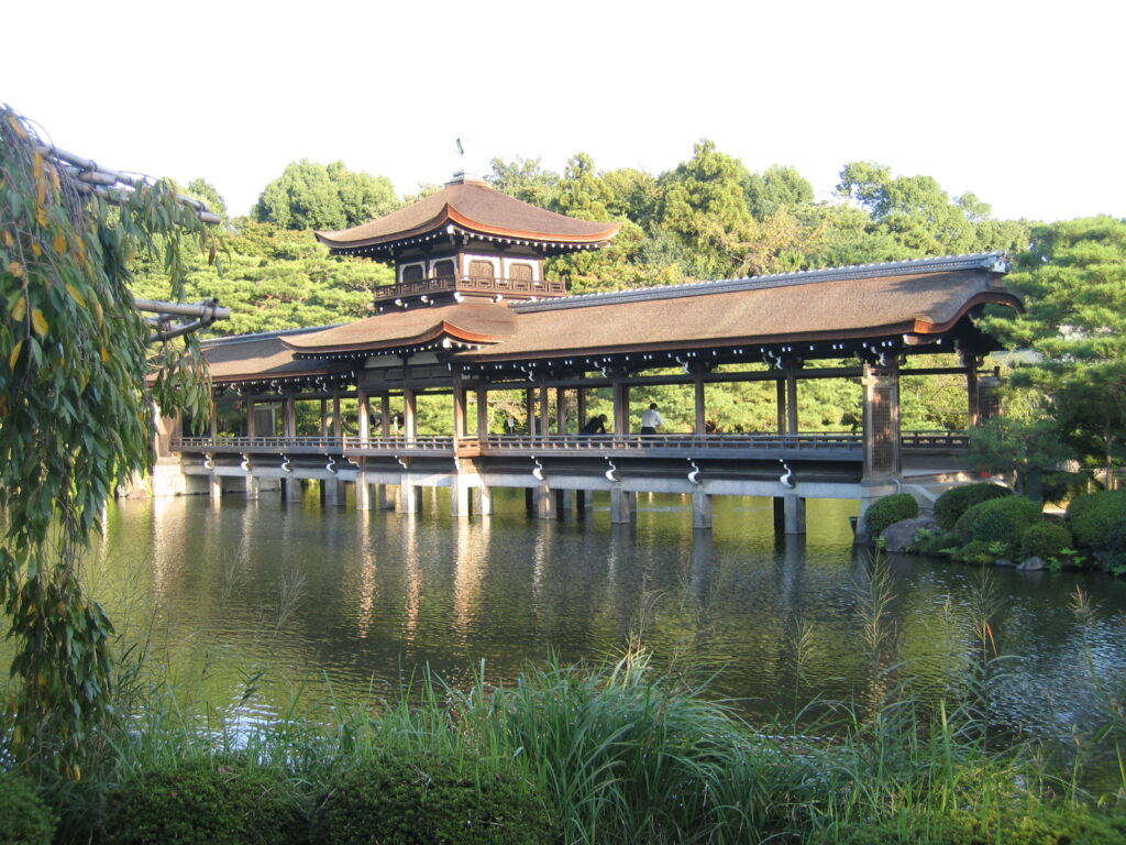 Japanischer Garten beim Heian Schrein in Kyoto