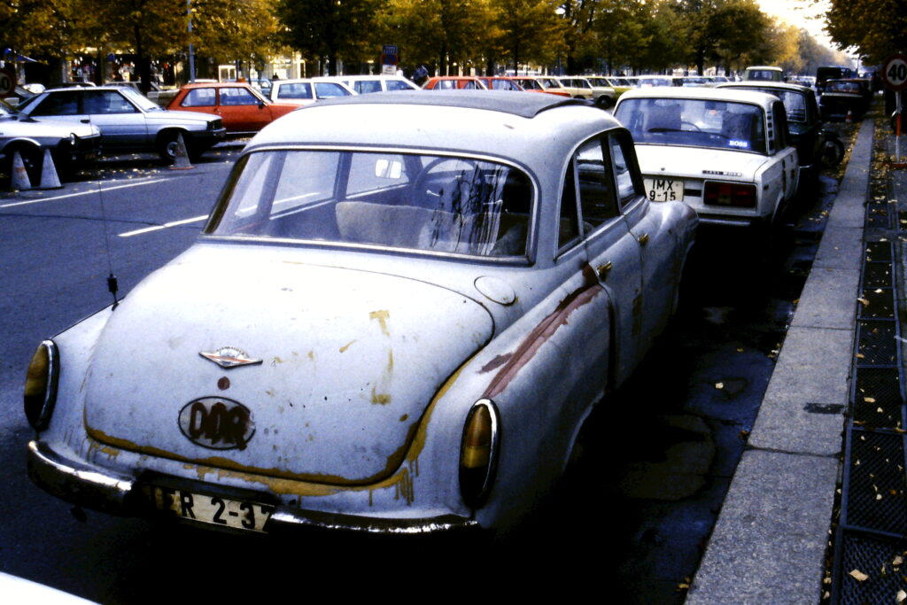 Ostberlin, Typische DDR Autos