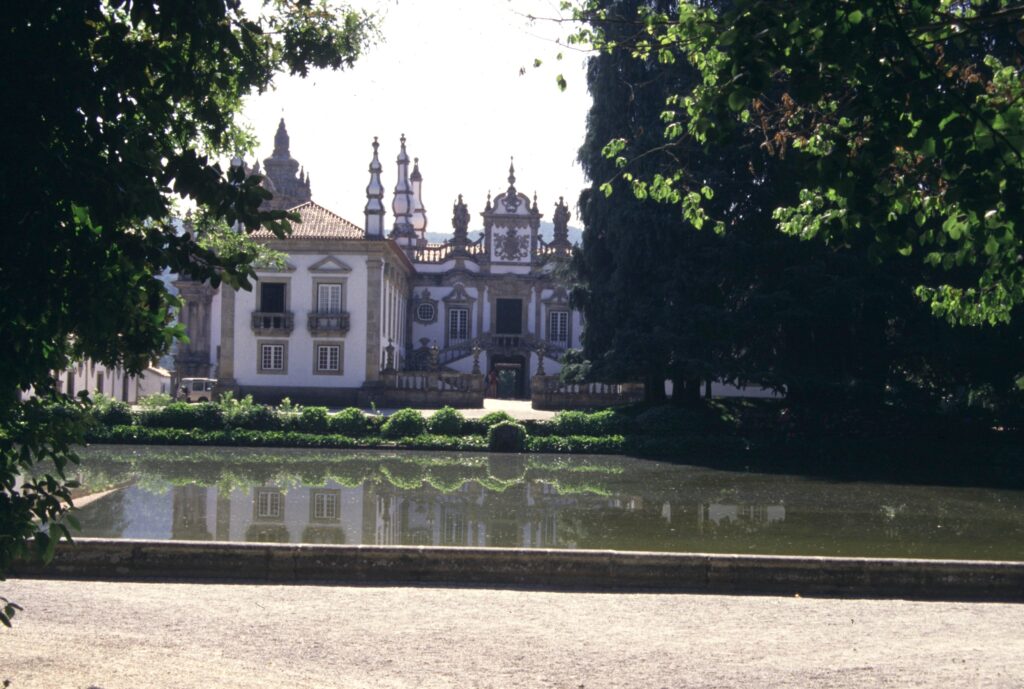 Mateus, Schloss und Kirche