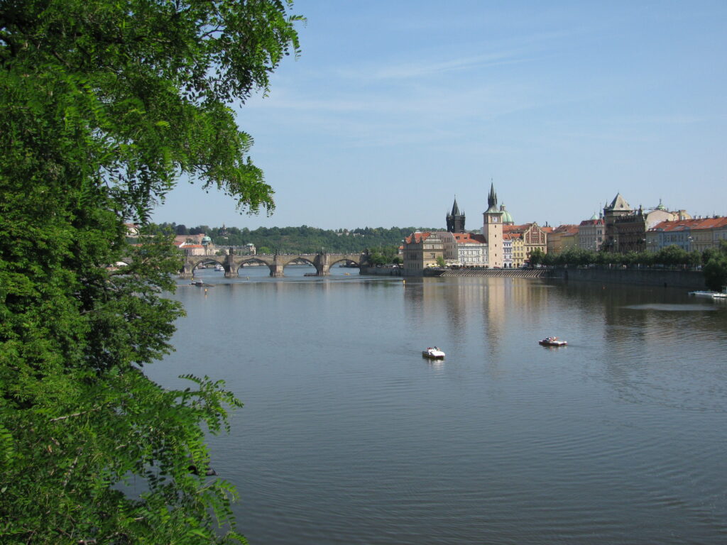 Prag, Moldau mit Karlsbrücke